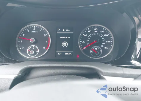 2022 Kia K5 Lxs z USA, uszkodzony, nr VIN 5XXG14J28NG145537